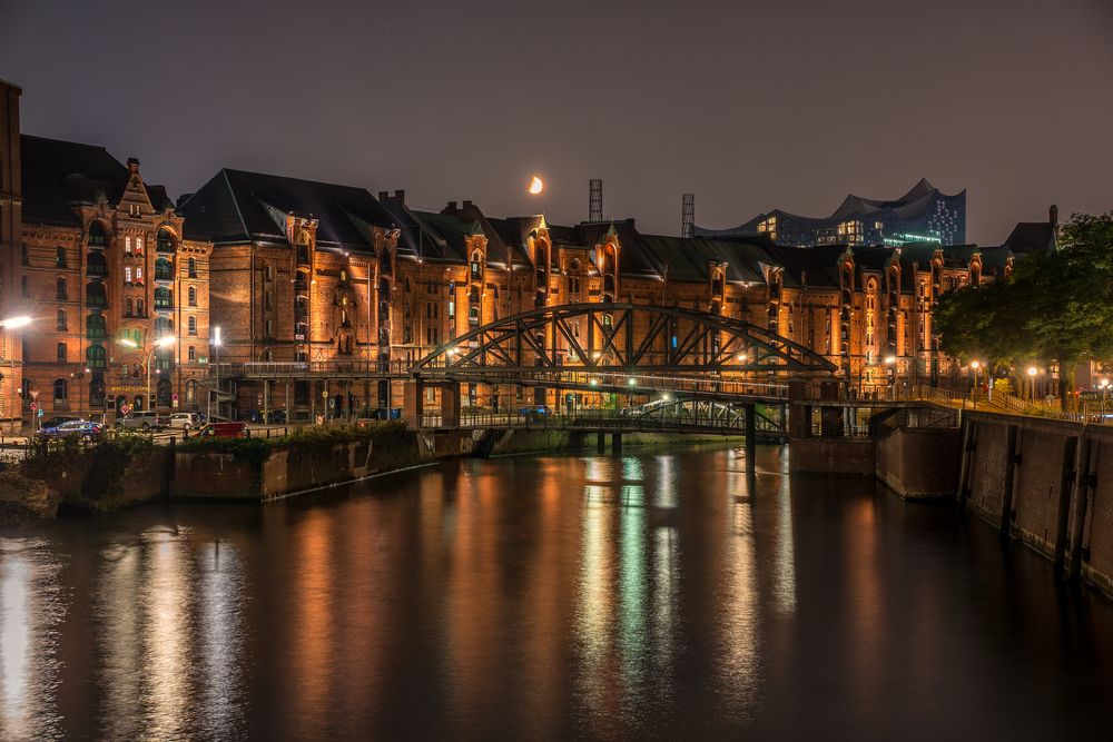 DIE HAMBURGER SPEICHERSTADT - AUGUST 2017