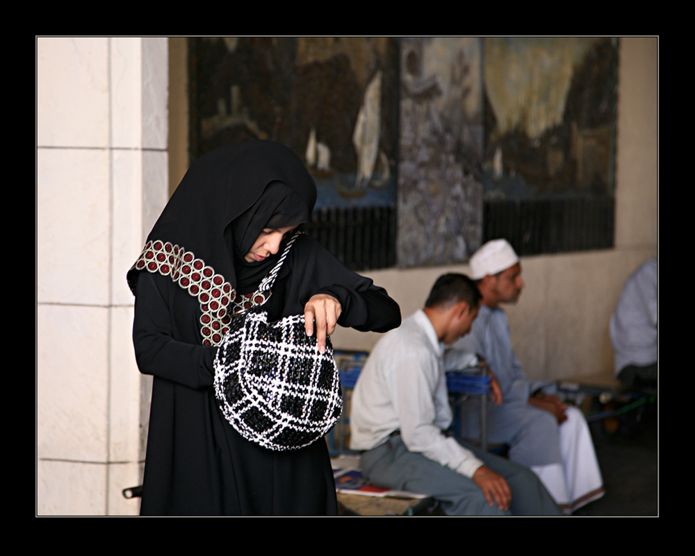 die Handetasche muß lebendig sein Foto