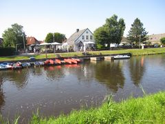 Die Harle-Promenade in Carolinensiel, Café Tüdelpott