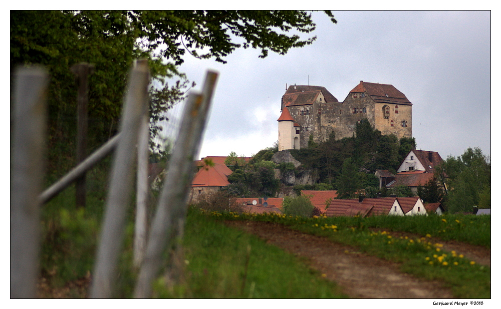 Die Hauptburg ...