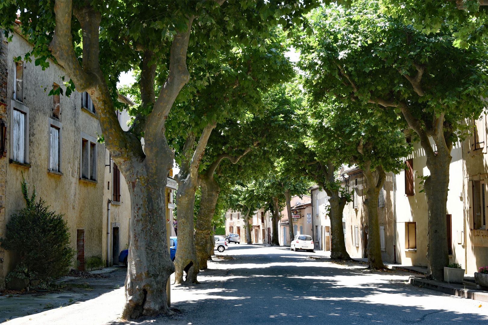 Die Hauptstraße - La rue principale 