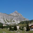 Die Heinrich-Hueter-Hütte und immer noch keine Wolke am Himmel…