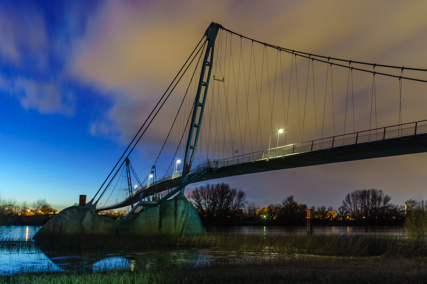 Die Herrenkrugbrücke (1)