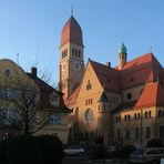 Die Herz-Jesu-Kirche in Augsburg-Pfersee