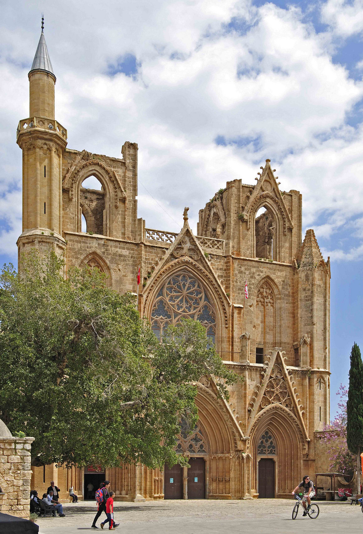 Die heute als Moschee dienende Krönungskathedrale der Lusignan-Könige in Famagusta