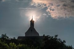 Die Hirschauer Kapelle beim Aufstieg