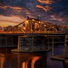   Die historische Drehbrücke in Krefeld-Linn ...