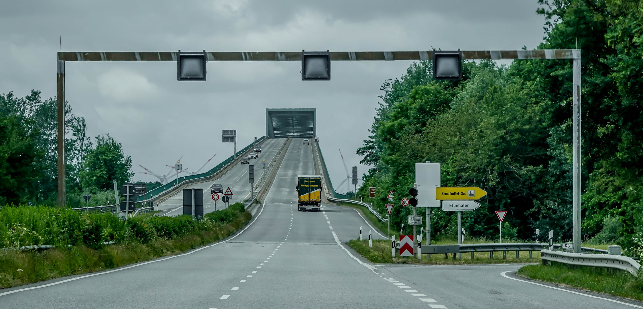 Die Hochbrücke Brunsbüttel ...