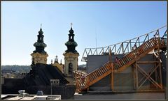 Die "Höhenrauschwege" führen auch durch ein Kirchturmfenster der Ursulinenkirche.....