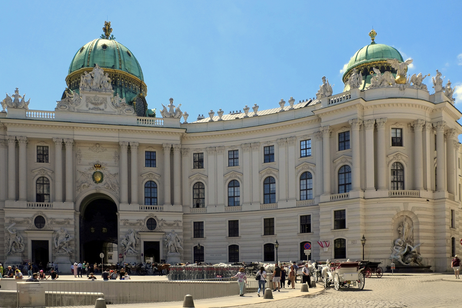 die Hofburg  -1-