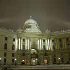 Die Hofburg im ersten Schnee