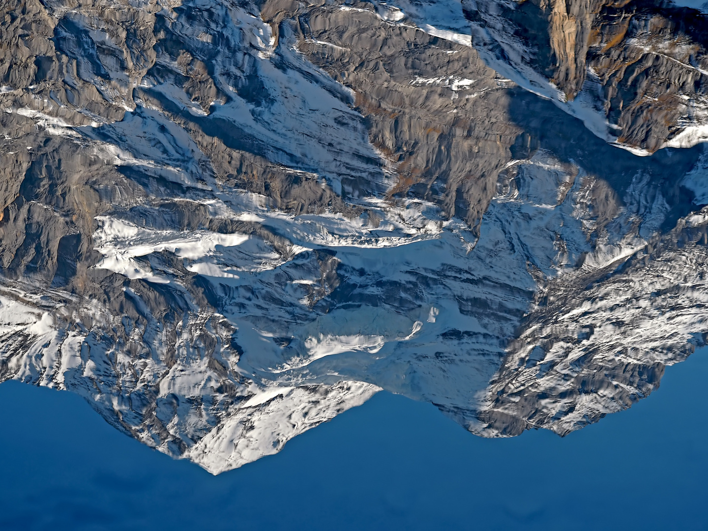 Die hohen Berge stehen auf dem Kopf ...