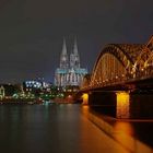 Die Hohenzollernbrücke und der Dom in Köln