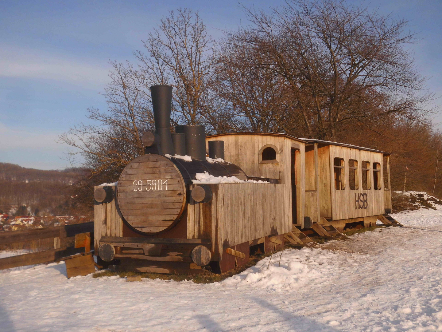 Die Holzdampflok bei Neustadt (Harz) 2.