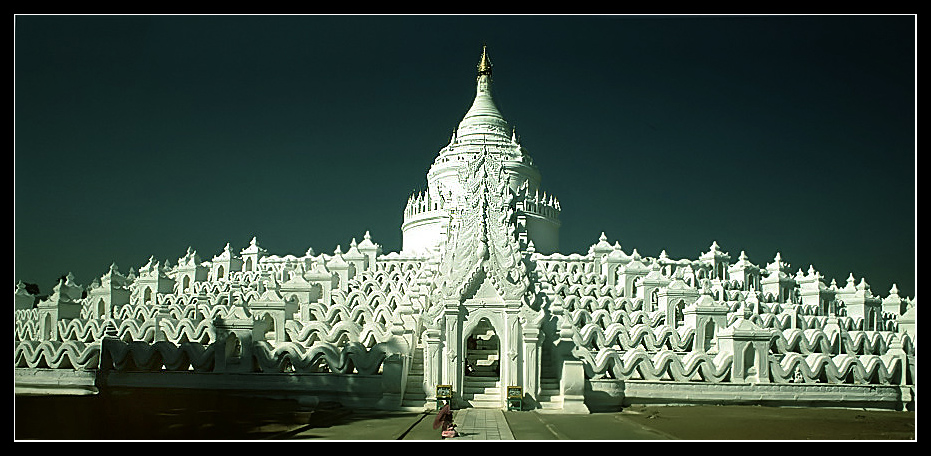 Die HSIN-BYU-ME Pagode in Mingun