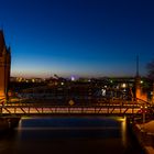 Die Hubbrücke zur Blauen Stunde