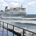 Die "Huckleberry Finn" läuft in Warnemünde ein