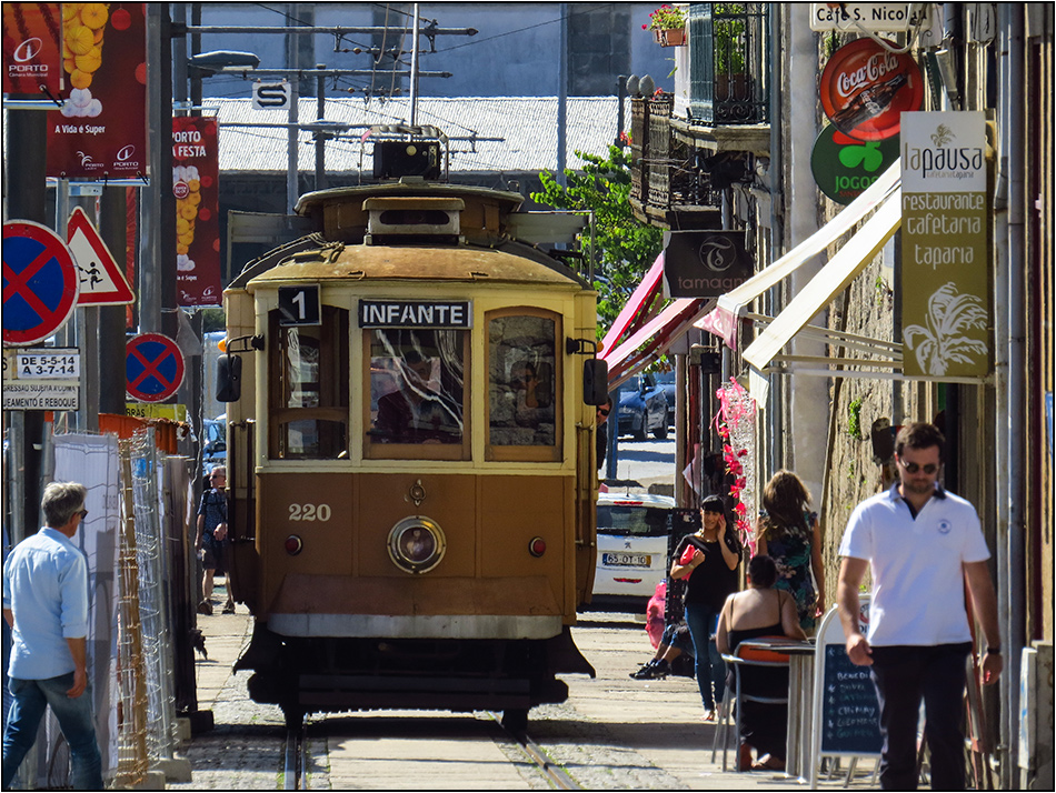 Die hübsche Straßenbahn ...