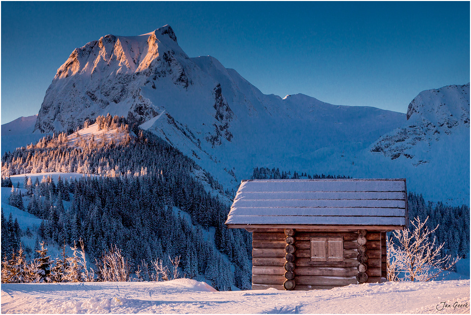 Die Hütte am glühenden Berg