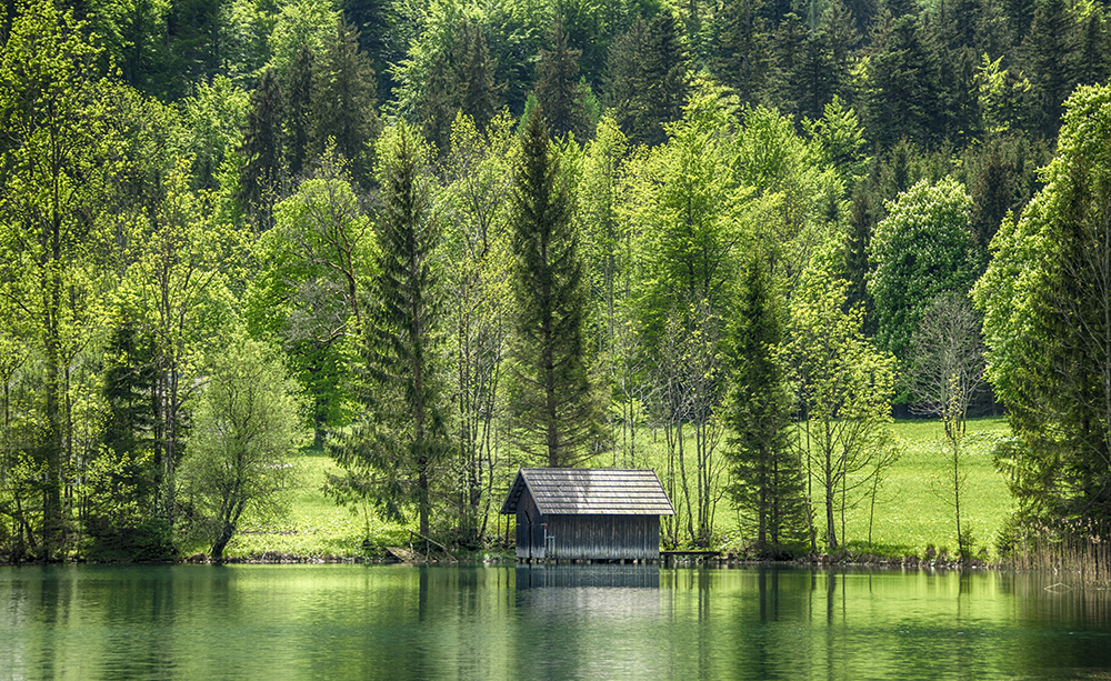 Die Hütte am See.....