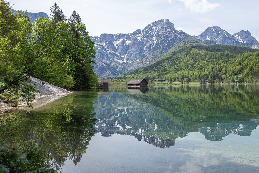 Die Hütte im See