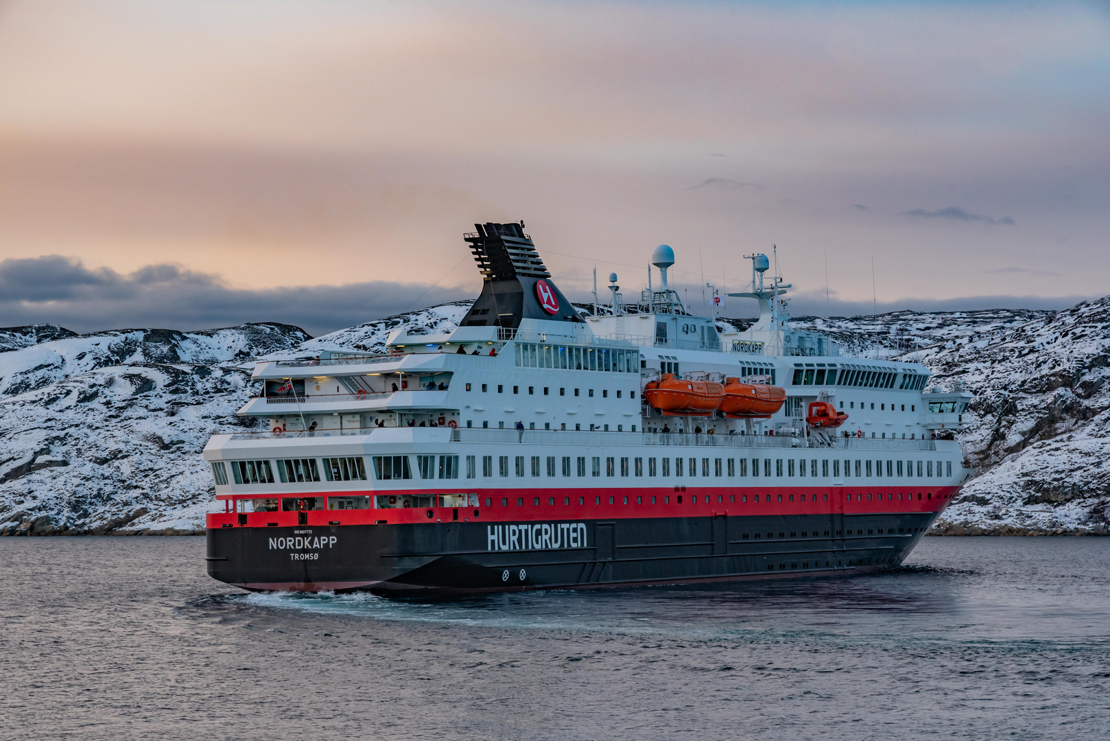 Die HURTIGRUTEN im Drift 