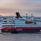 Die HURTIGRUTEN im Drift 