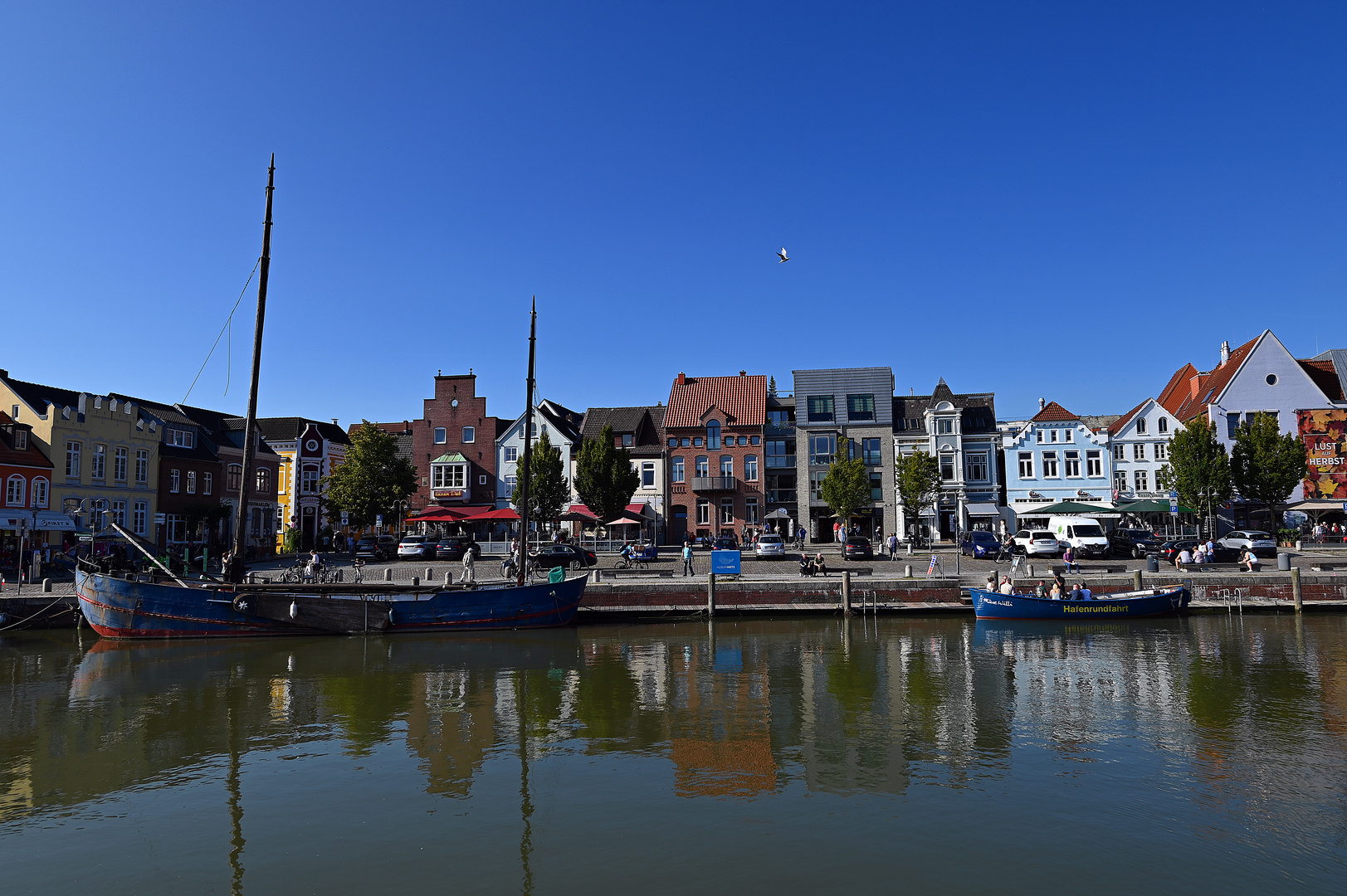 Die Husumer Altstadt und Binnenhafen im Spätsommer