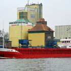 Die ILKA bei Rendsburg im Nord-Ostsee-Kanal