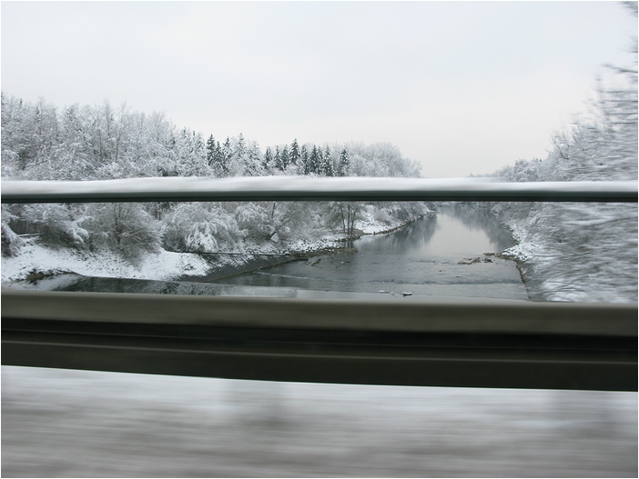 Die Iller aus dem Auto