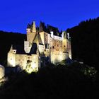 Die illuminierte Burg Eltz am 1. August 2009