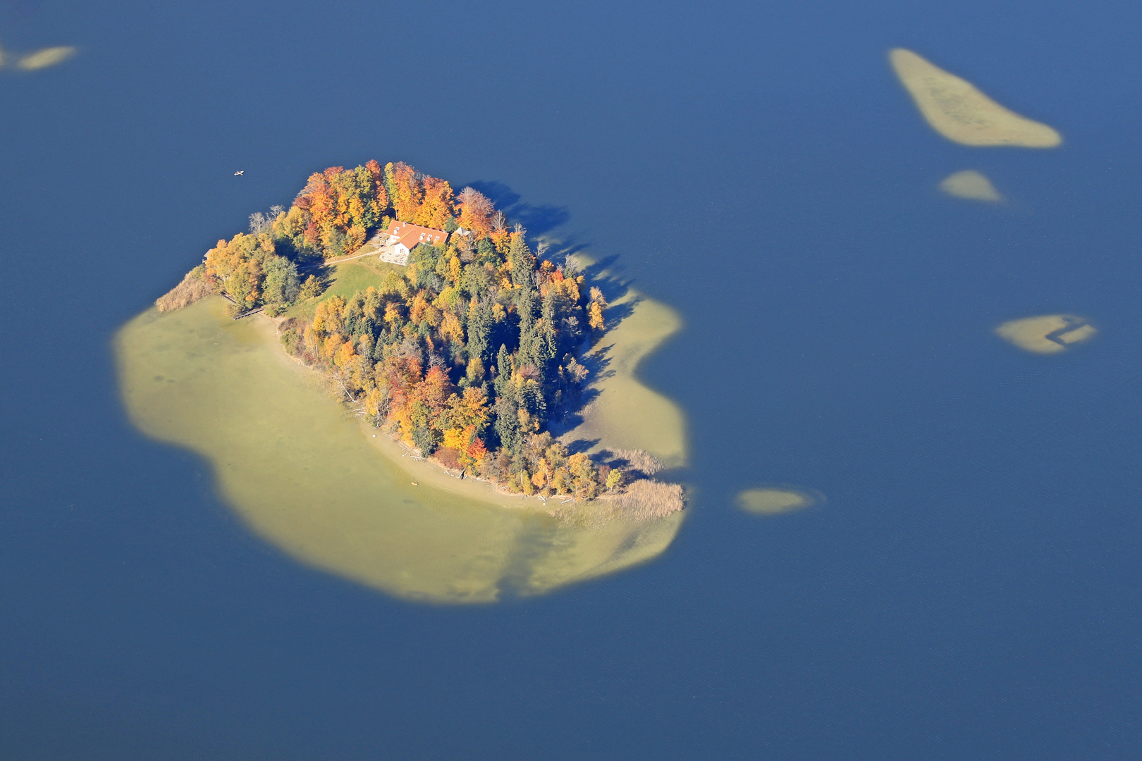 Die Insel Wörth im Schliersee