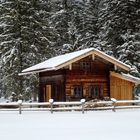 Die Jagdhütte im weißen Kleid