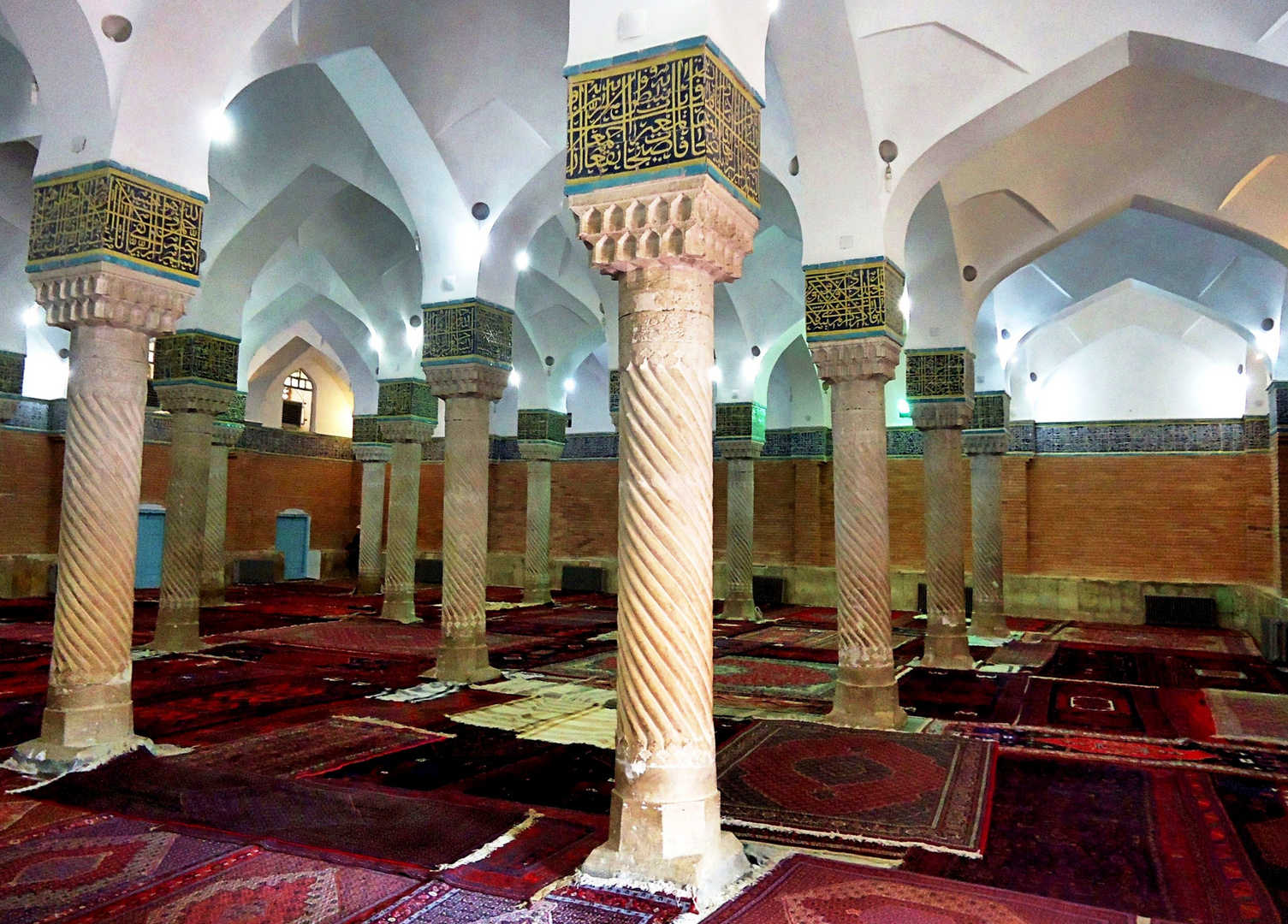 Die Jameh-Moschee (3)