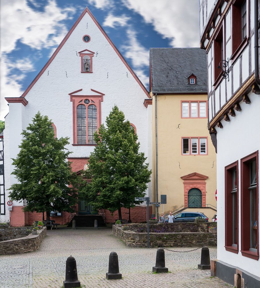 Die Jesuitenkirche in Bad Münstereifel am Markt