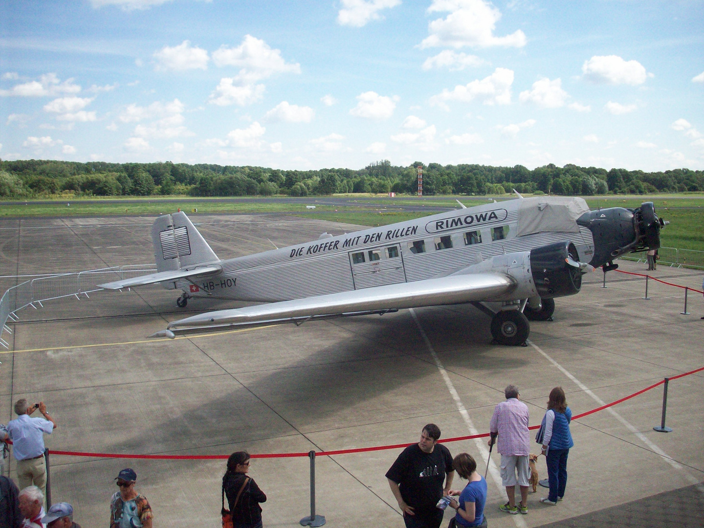 Die JU-52 auf dem Mönchengladbacher Flugplatz