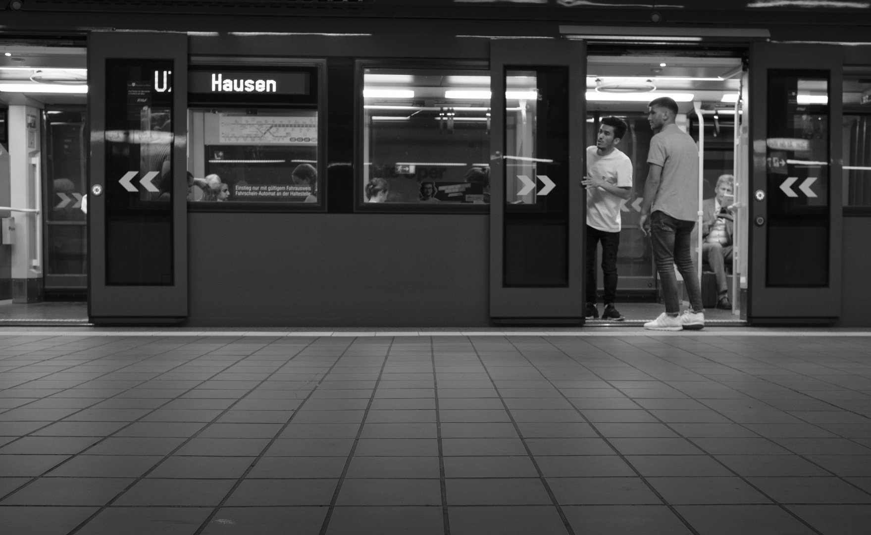 Die Jugend fährt U-Bahn