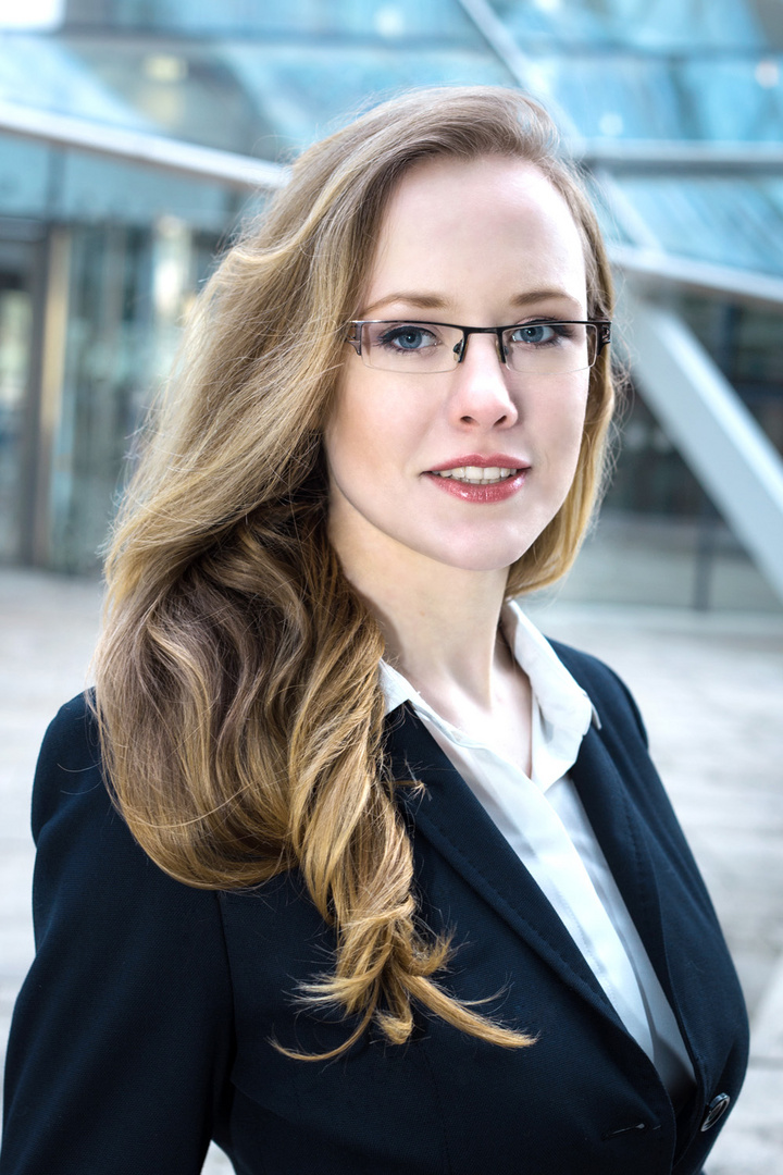 Die junge Businessfrau von heute Foto &amp; Bild portrait, portrait