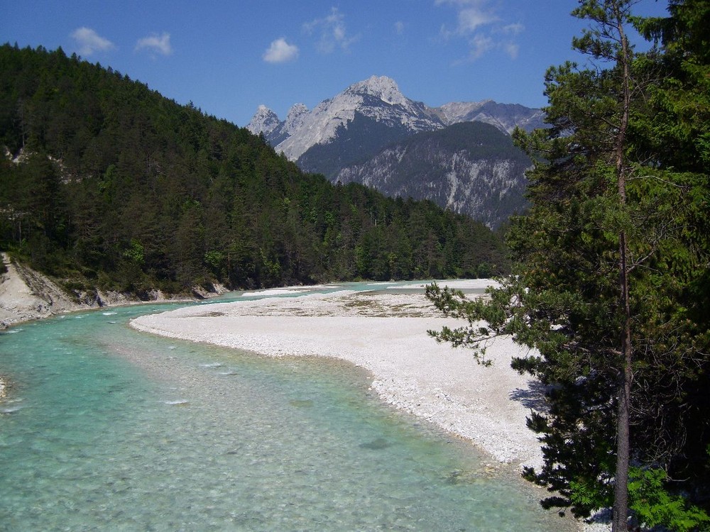 die junge Isar im Karwendel