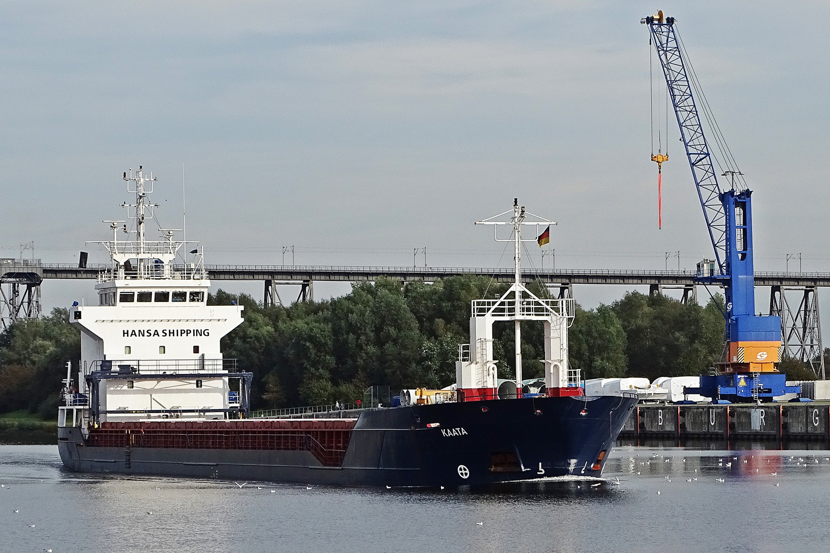 die KAATA vor dem Rendsburg-Port 