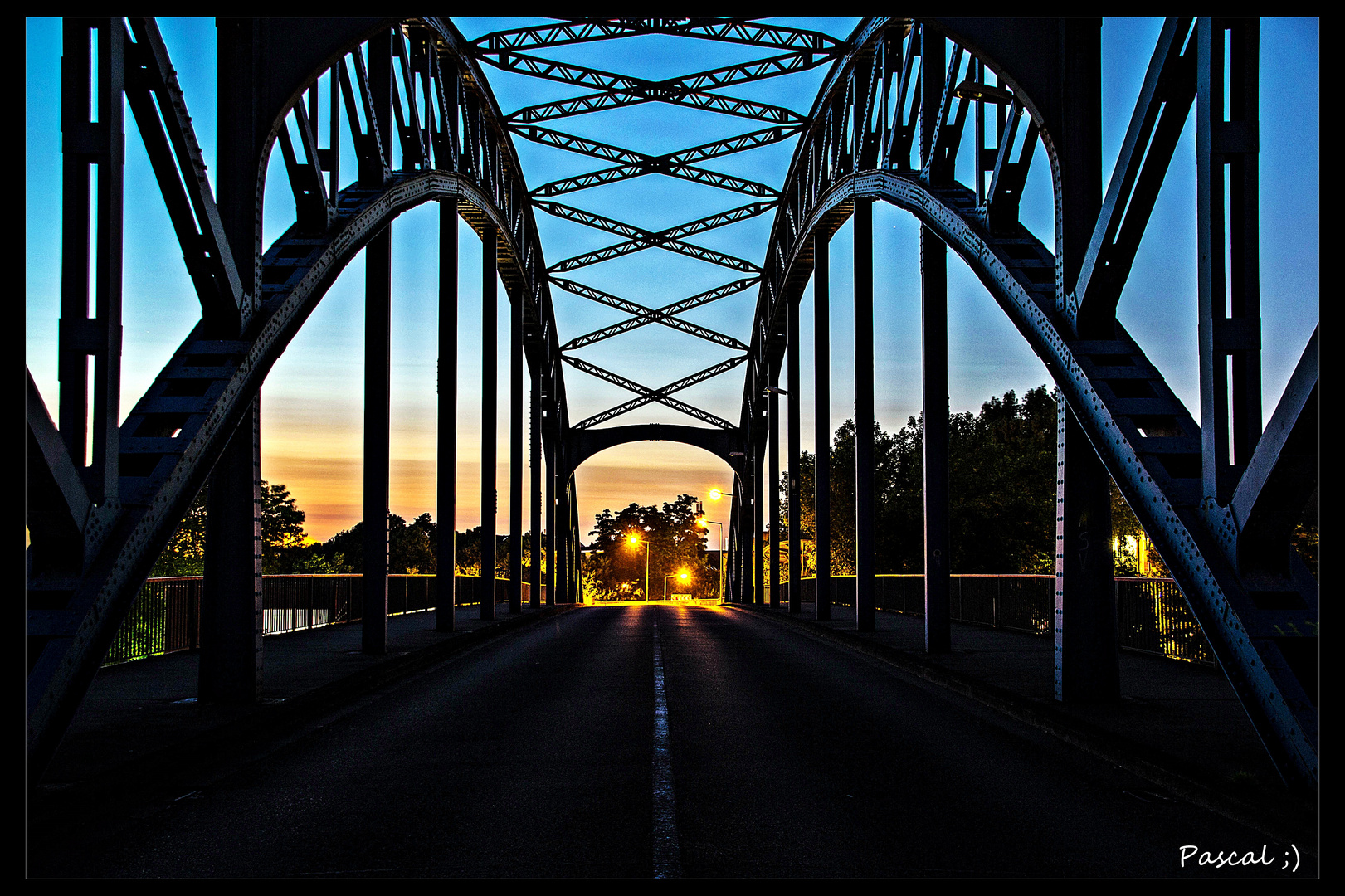 >>>Die Kanalbrücke