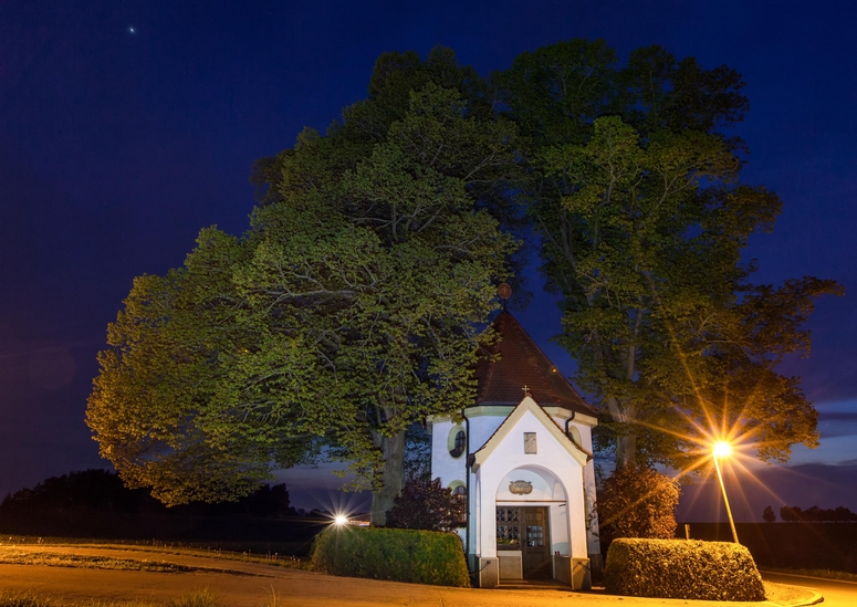 Die Kapelle an der Kreuzung