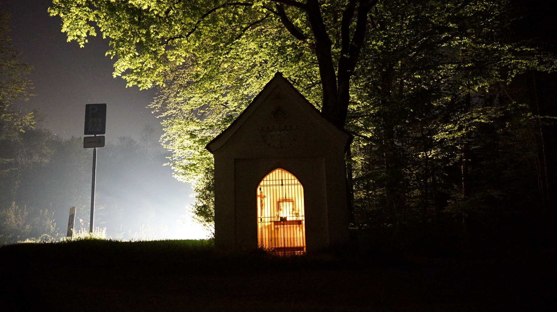 die Kapelle - das Licht und die Sterne