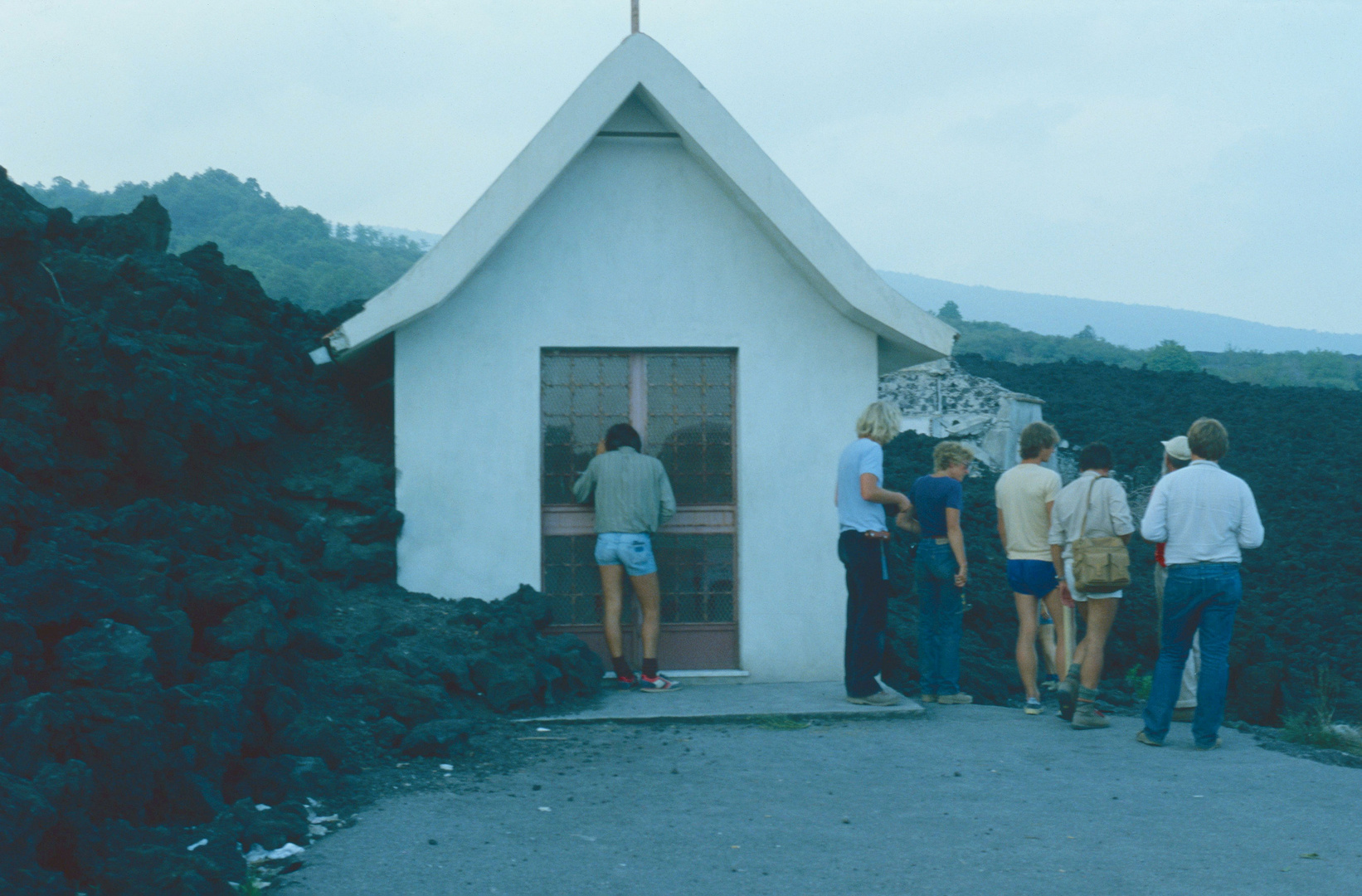 Die Kapelle von Fornazzo - Ätna-Lavastrom von 1971