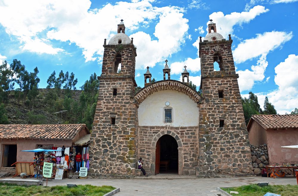 Die Kapelle von Raqchi im Süden Perus