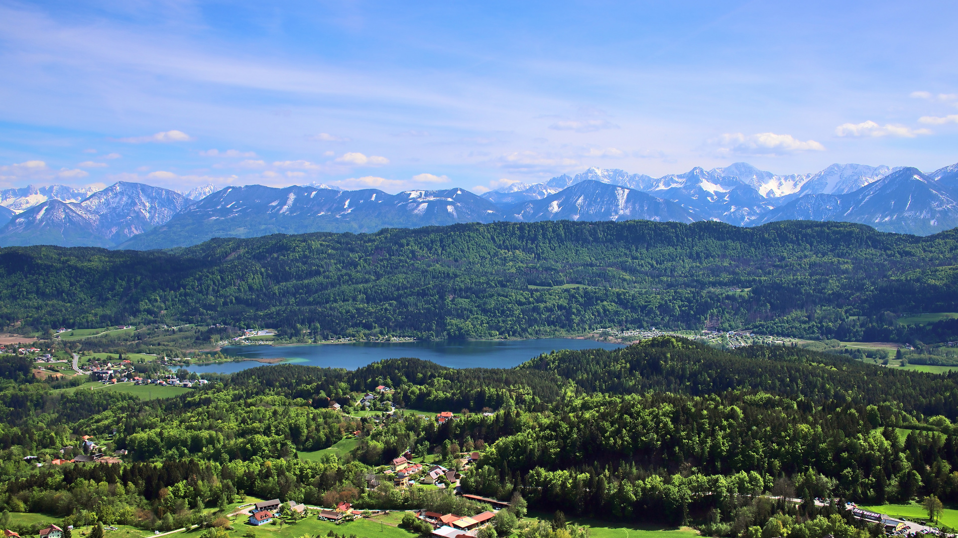 Die Karawanken und der Keutschacher See.....