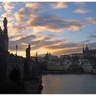 Die Karlsbrücke am Abend