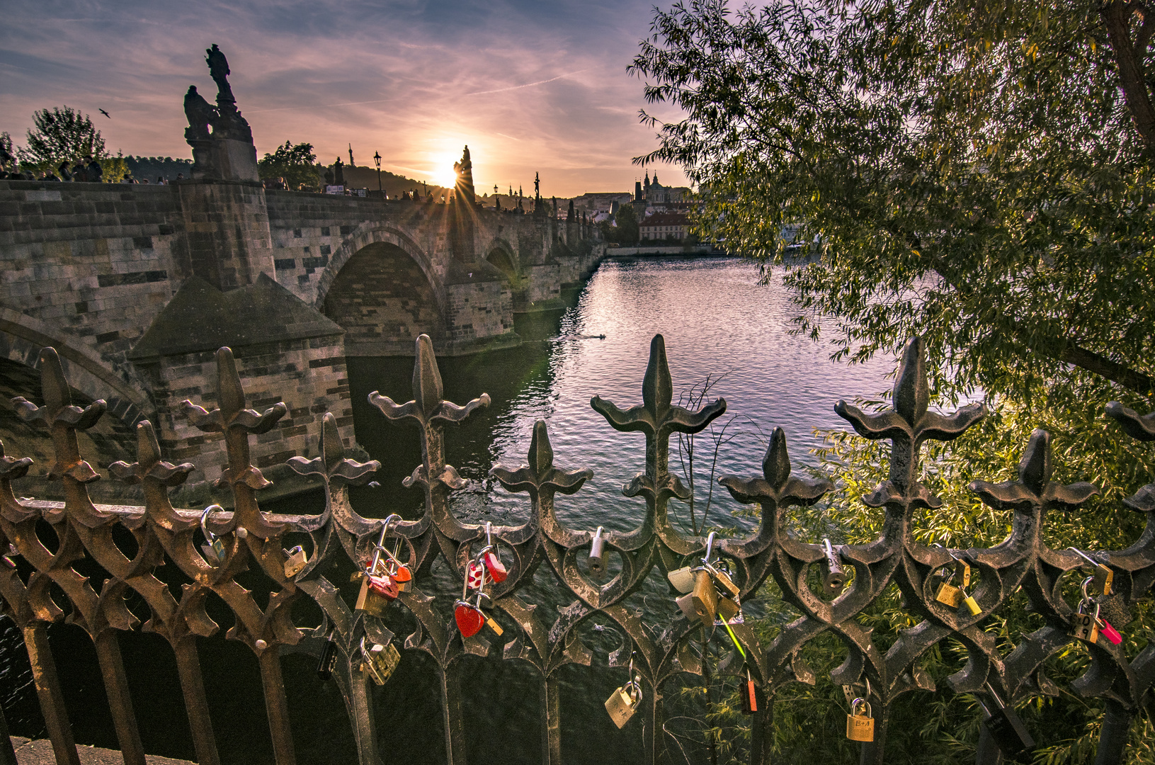 die Karlsbrücke in Prag