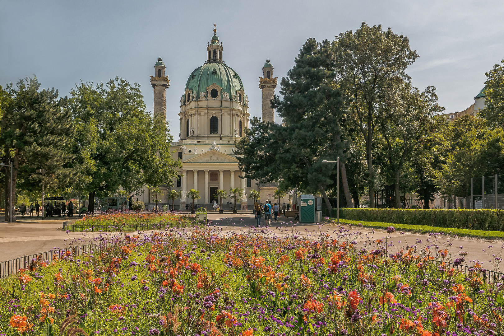 Die Karlskirche (n+4)