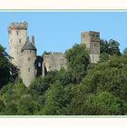 Die Kasselburg in Pelm bei Gerolstein ( Eifel )